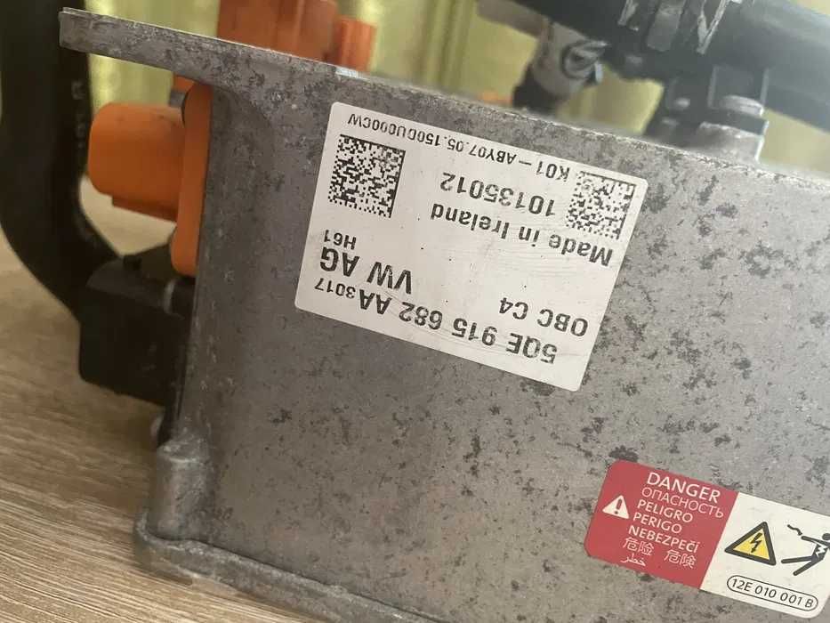 Зарядний модуль 5QE915682AA для VW Golf GTE / Audi A3 e-tron