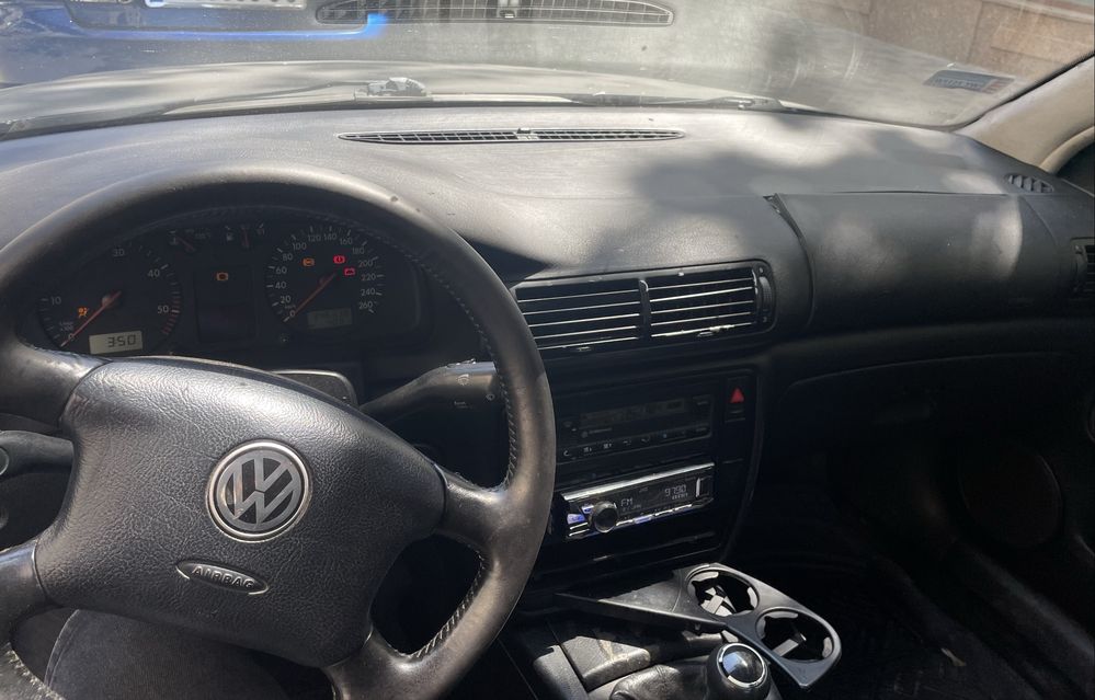 Продам Volksvagen b5 1999 року випуску 1800$ торг
