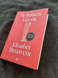 W butach Valerii, Elisabeth Benavent