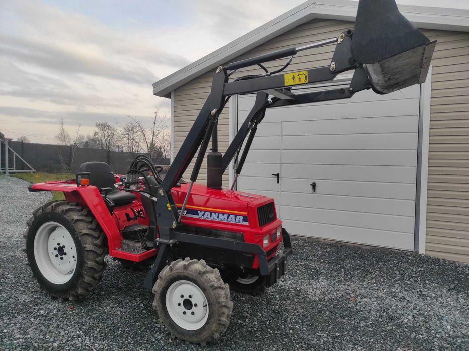 Mini Traktor Japoński  YANMAR FX24 25KM 4x4 WSPOMAGANIE TUR Traktor