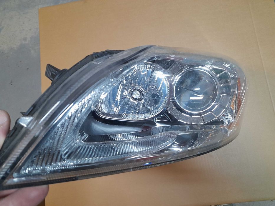 lampy Volvo C70 poliftowe 3.1.2.9.9.7.5.8 i 3.1.2.9.9.7.5.9
