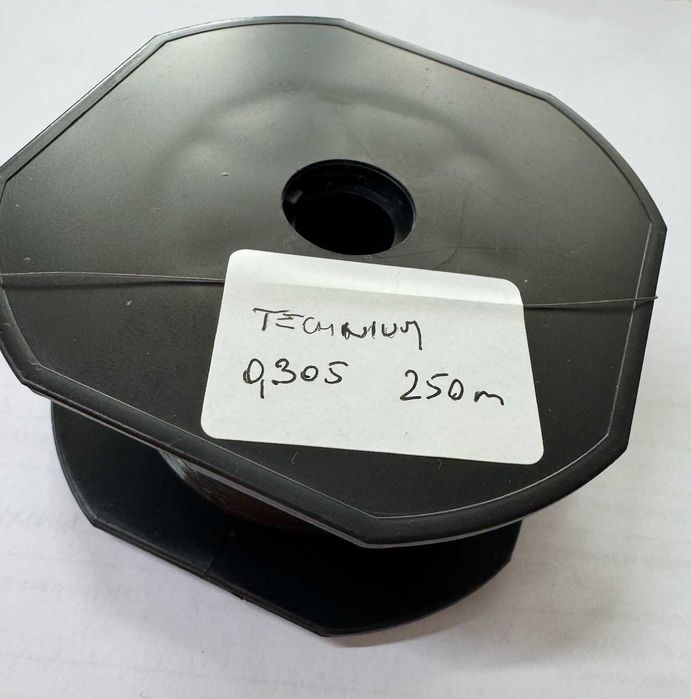 Żyłka Shimano TECHNIUM 0,305mm 8,50kg 250m
