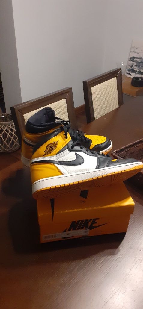 buty sportowe Nike Jordan Retro high OG Taxi  44.5