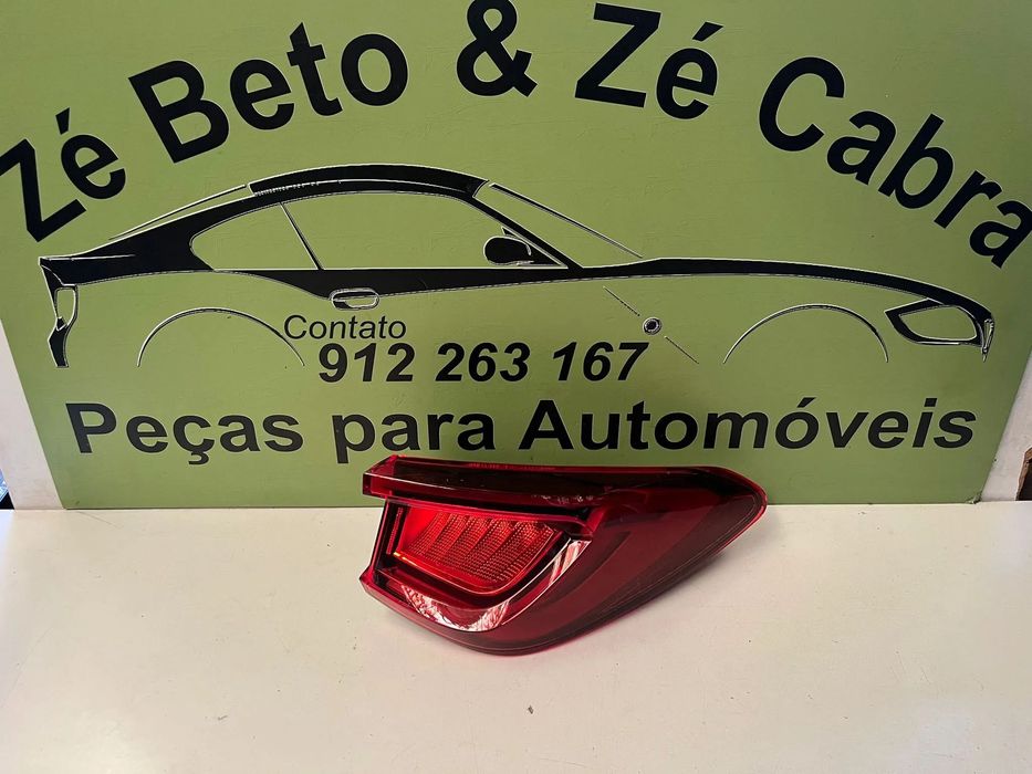 SEAT LEON 5F FAROLIM DIREITO - FT475