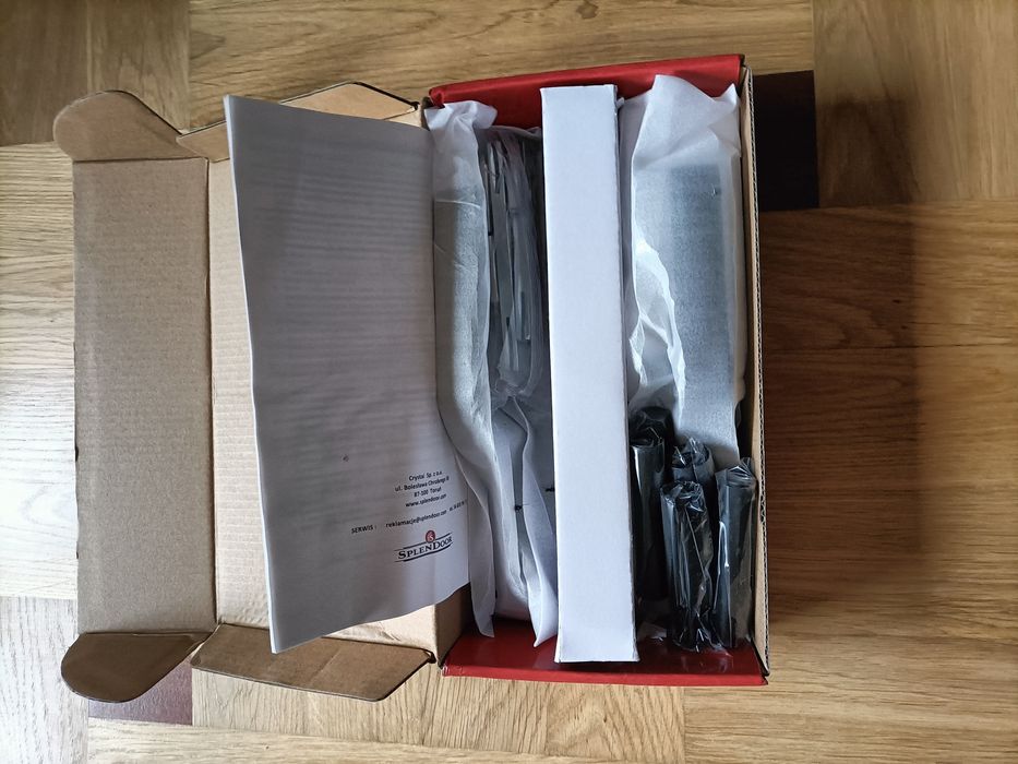 Drzwi zewnętrzne stalowe Splendoor Auria Passive orzech 90 lewe