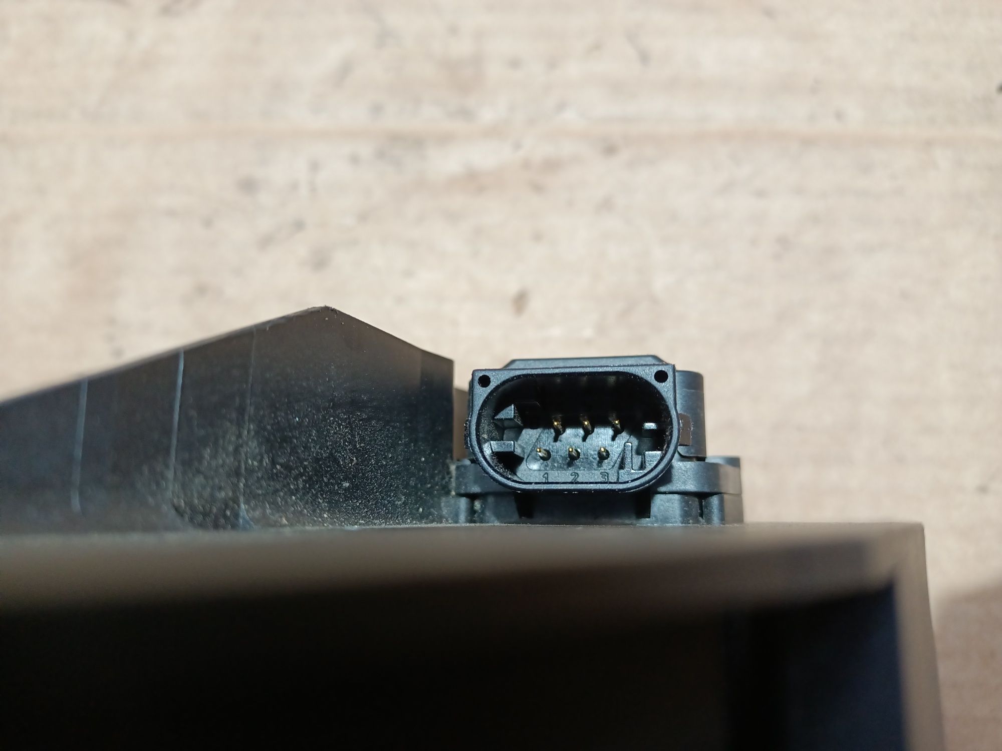 Pedał potencjometr gazu BMW E87 E90 E91 E60 E61 2.0D 2.5D 1.6B 2.0B