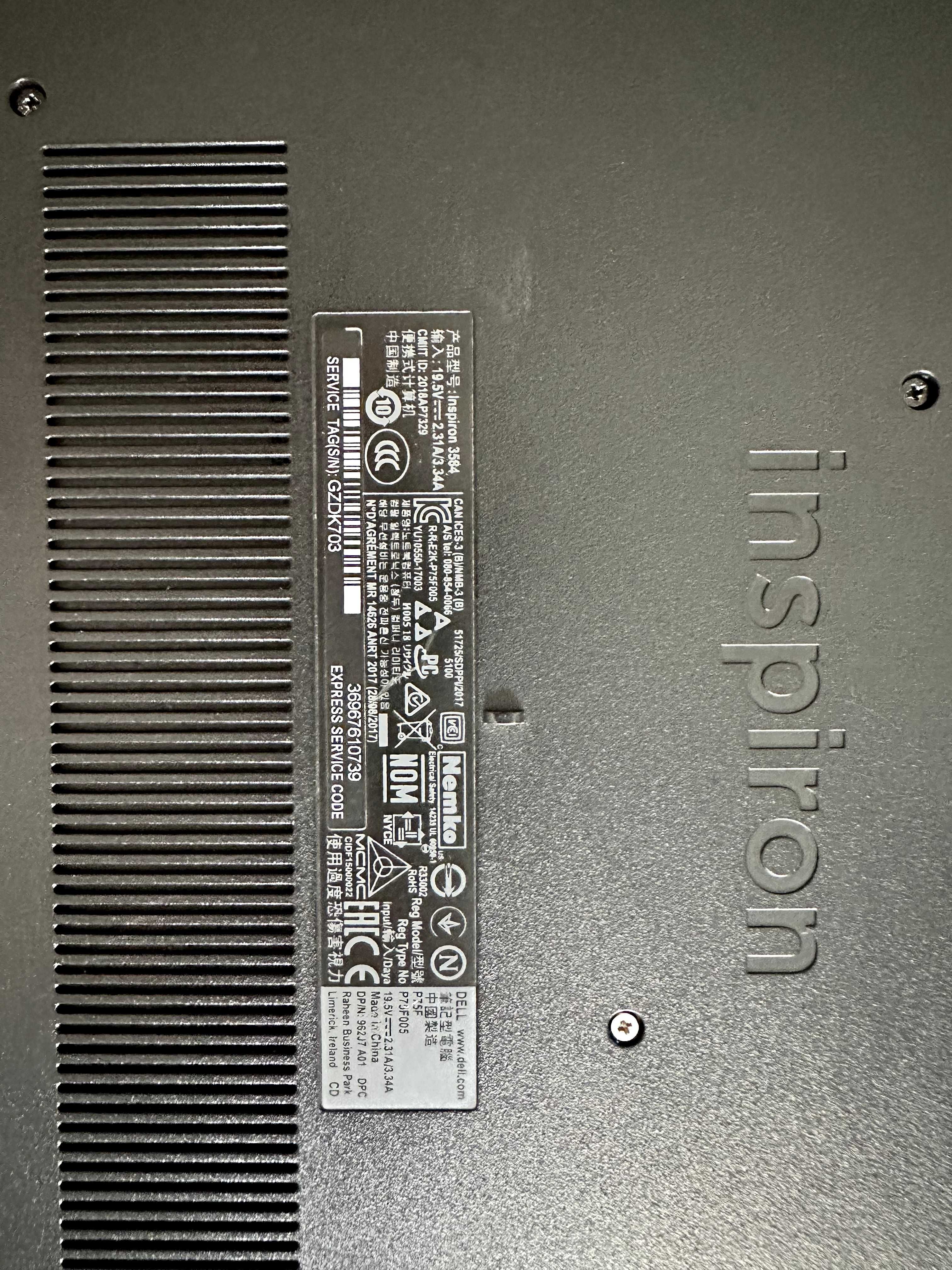 В гарному стані  Ноутбук Dell Inspiron 3584