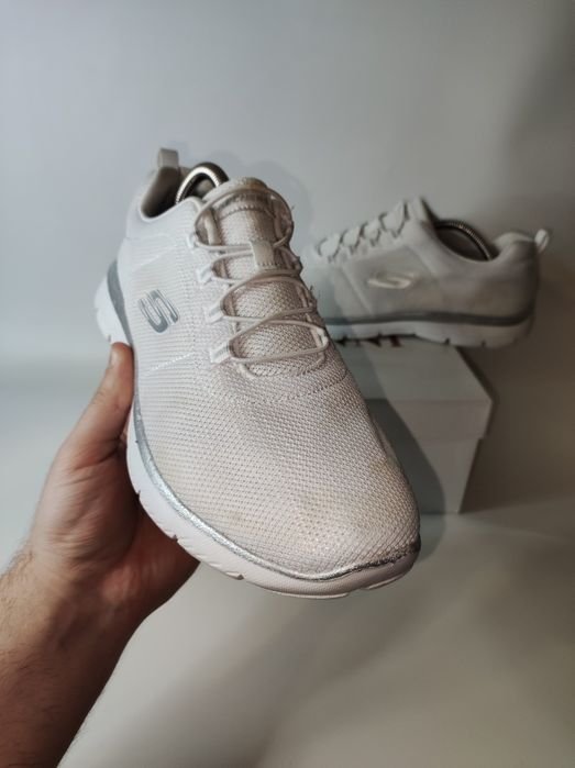Кроссовки от Skechers 42/27см.