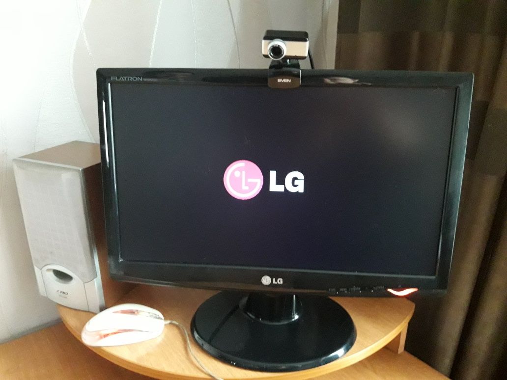 Продам Монитор LG в Отличном состоянии