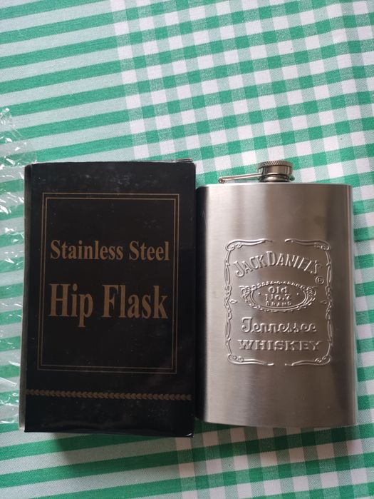 Piersiówka srebrna Jack Daniels