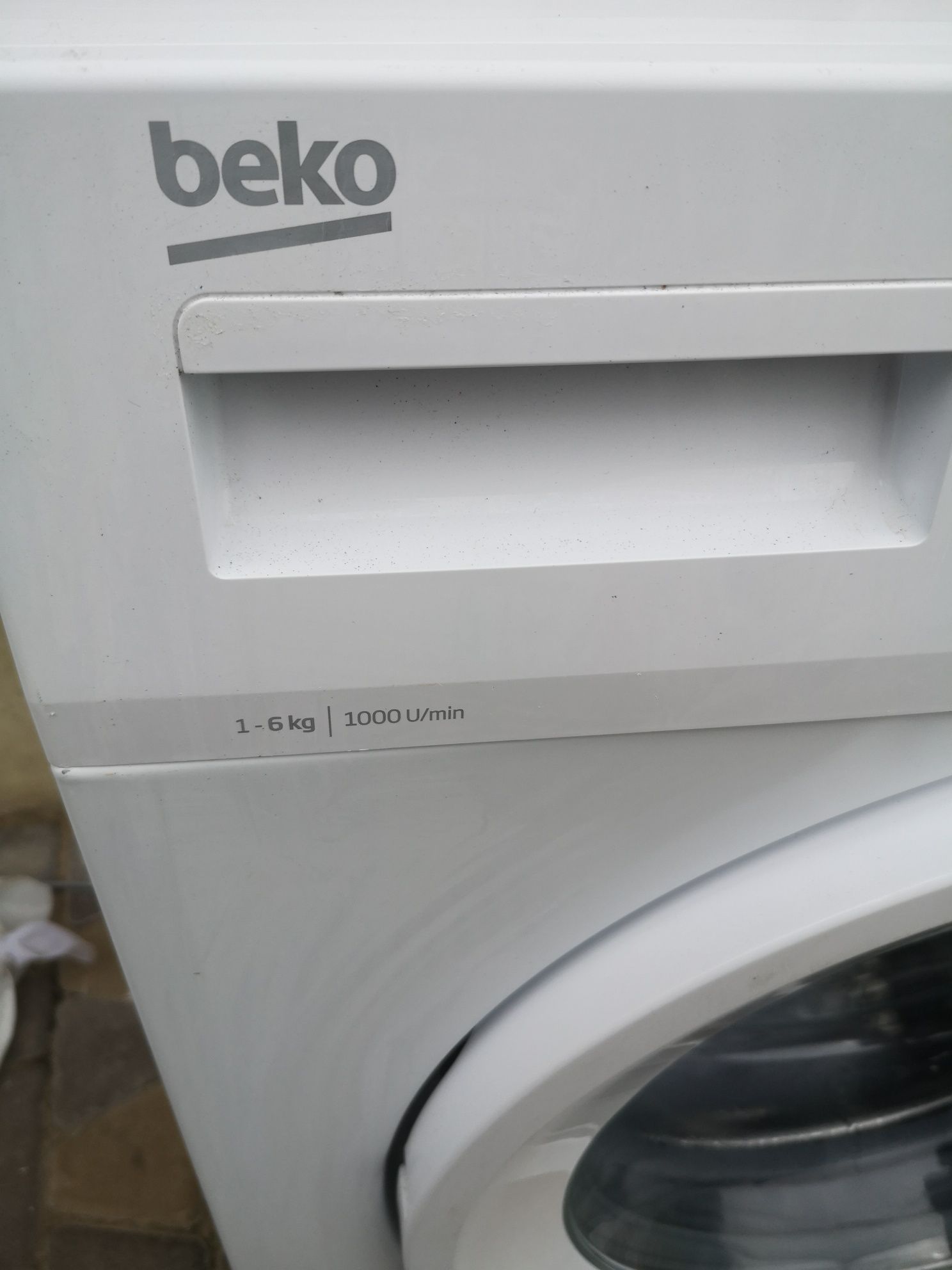 Продам пралку beko