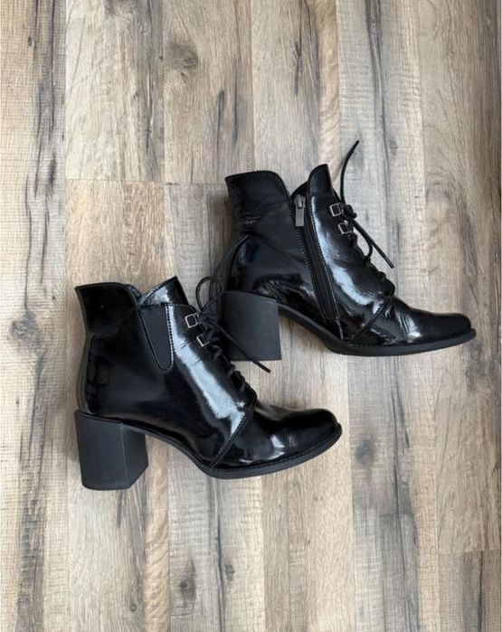 Ботинки жіночі наткральна шкіра