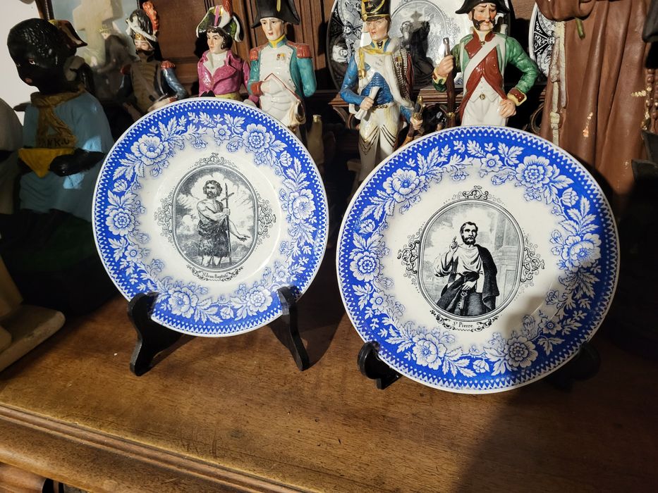 Dwa talerze Boch Święty Piotr i Święty Jan Chrzciciel