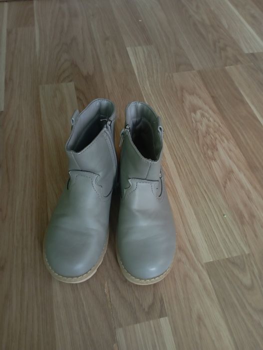 Ботінки осінь весна