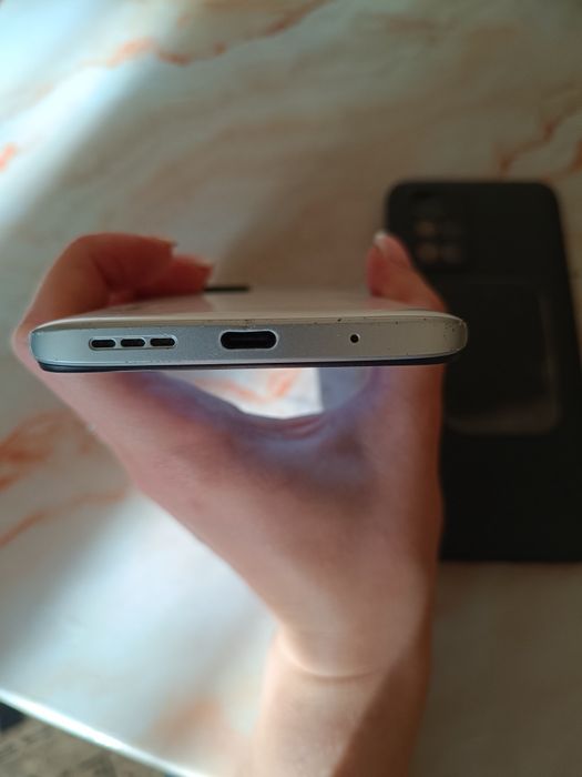 Redmi 10 4/64 в гарному стані