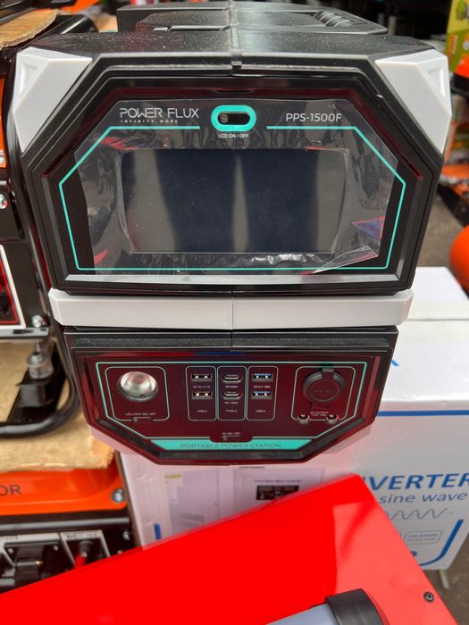 Зарядна станція Power Flux