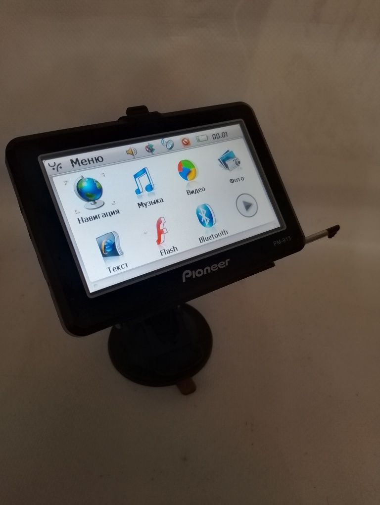 GPS навигатор Pioneer PM-913