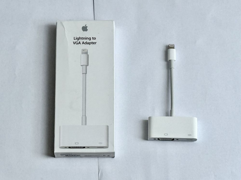 Apple перехідник адаптер Lightning to VGA (MD825)
