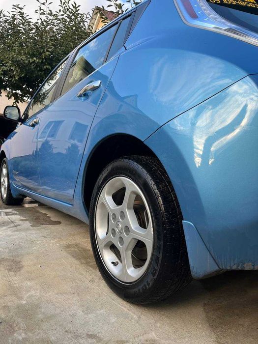 NISSAN Leaf 2013 р 24 кВт
