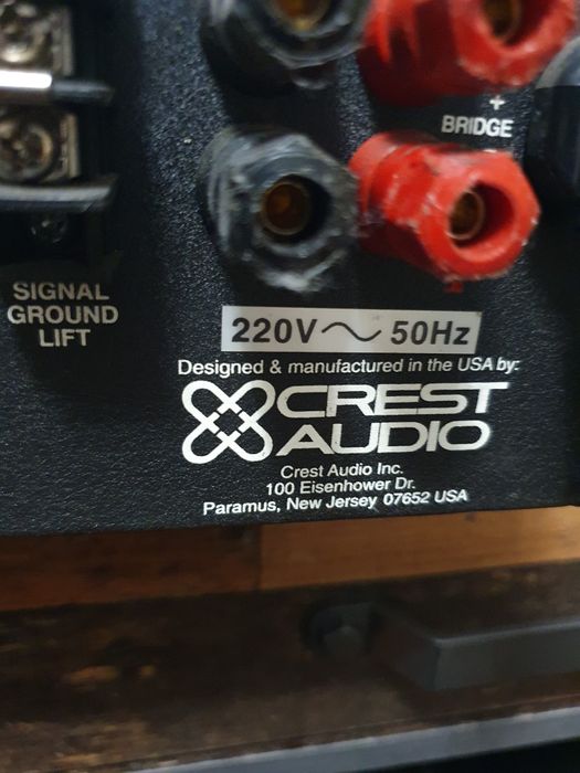 Końcówka mocy Crest Audio