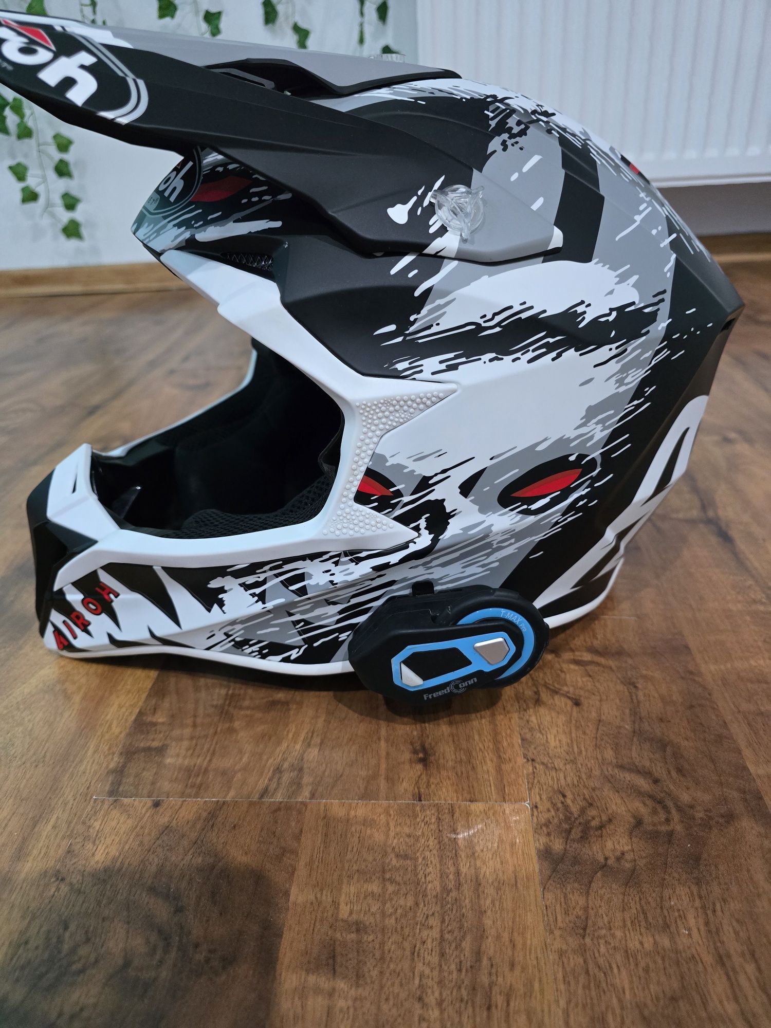 Kask Airoh + gogle + intercom do rozmów