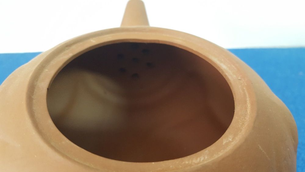 Antigo bule chinês Yixing com cabeça de dragrão c/ movimento