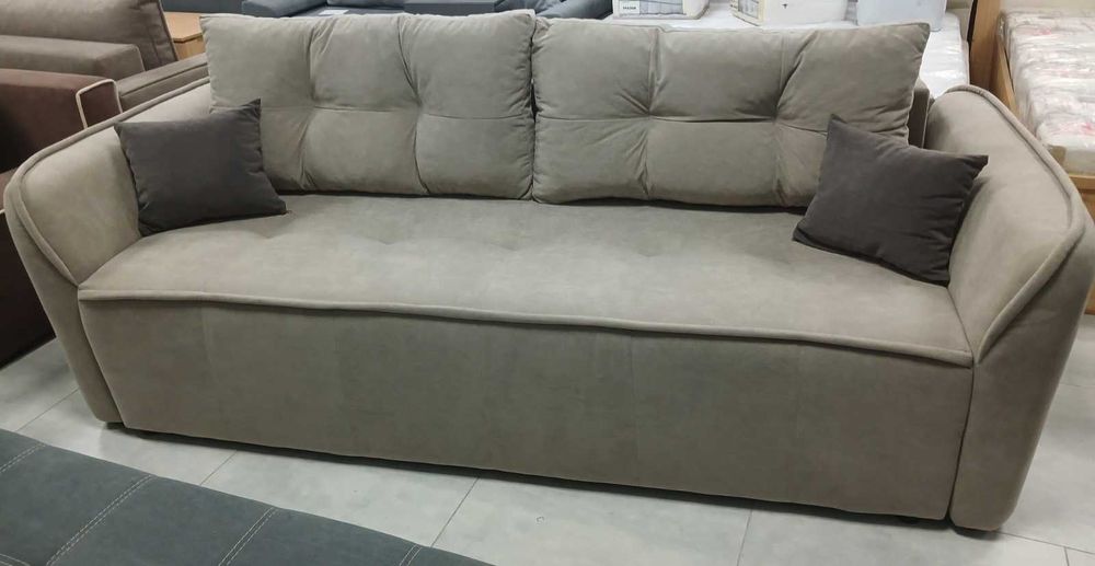 Диван (довжина 241см,розкладний)