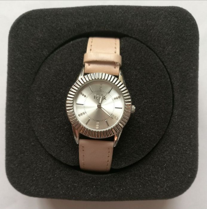 Женские наручные кварцевые часы French Connection Pink Strap FC04AV