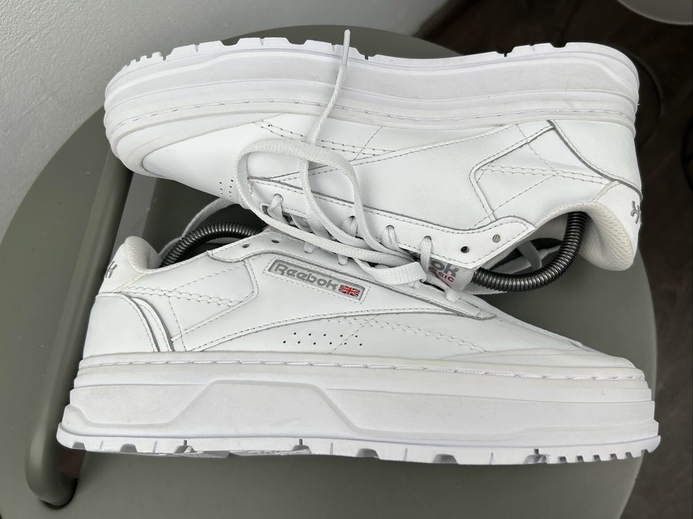 Оригінал! Кросівки шкіряні Reebok Club C Extra 40 розмір 02961