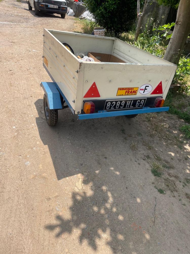 Atrelado para Carro