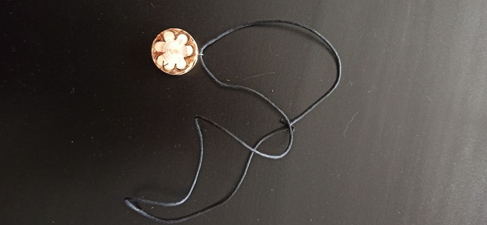 Naszyjnik zawieszka drewno wypalane wiking