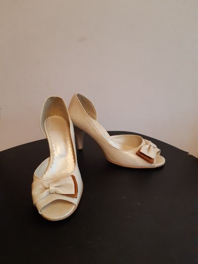 buty na obcasie peep toe beżowe nude 37 odkryte palce