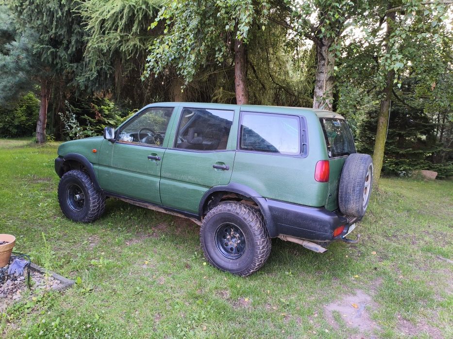 Nissan Terrano 2 II