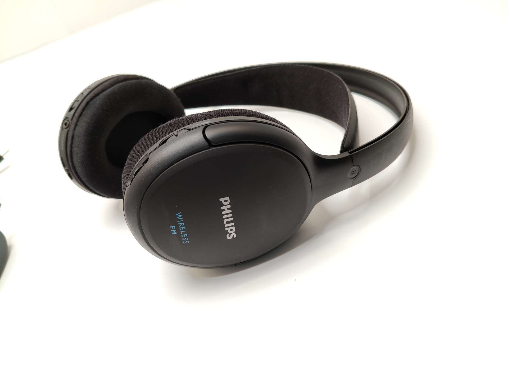 Słuchawki bezprzewodowe nauszne Philips SHC5200 HiFi