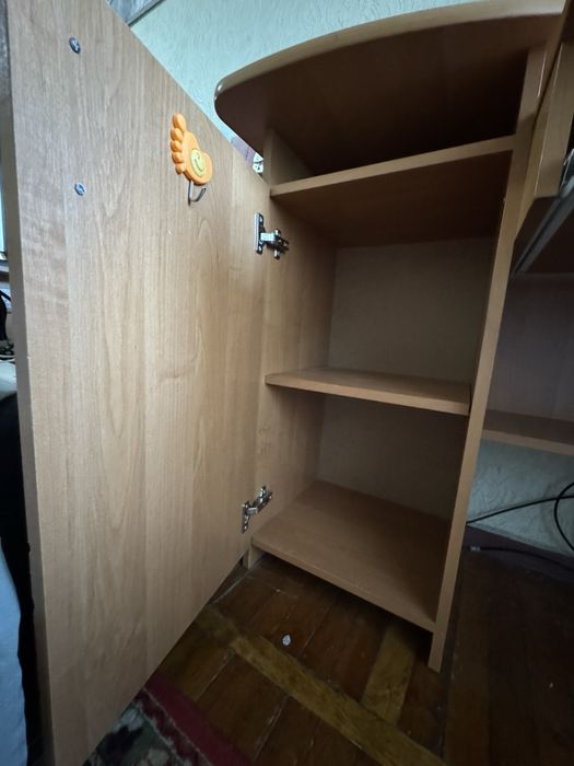 Продам стіл письмовий