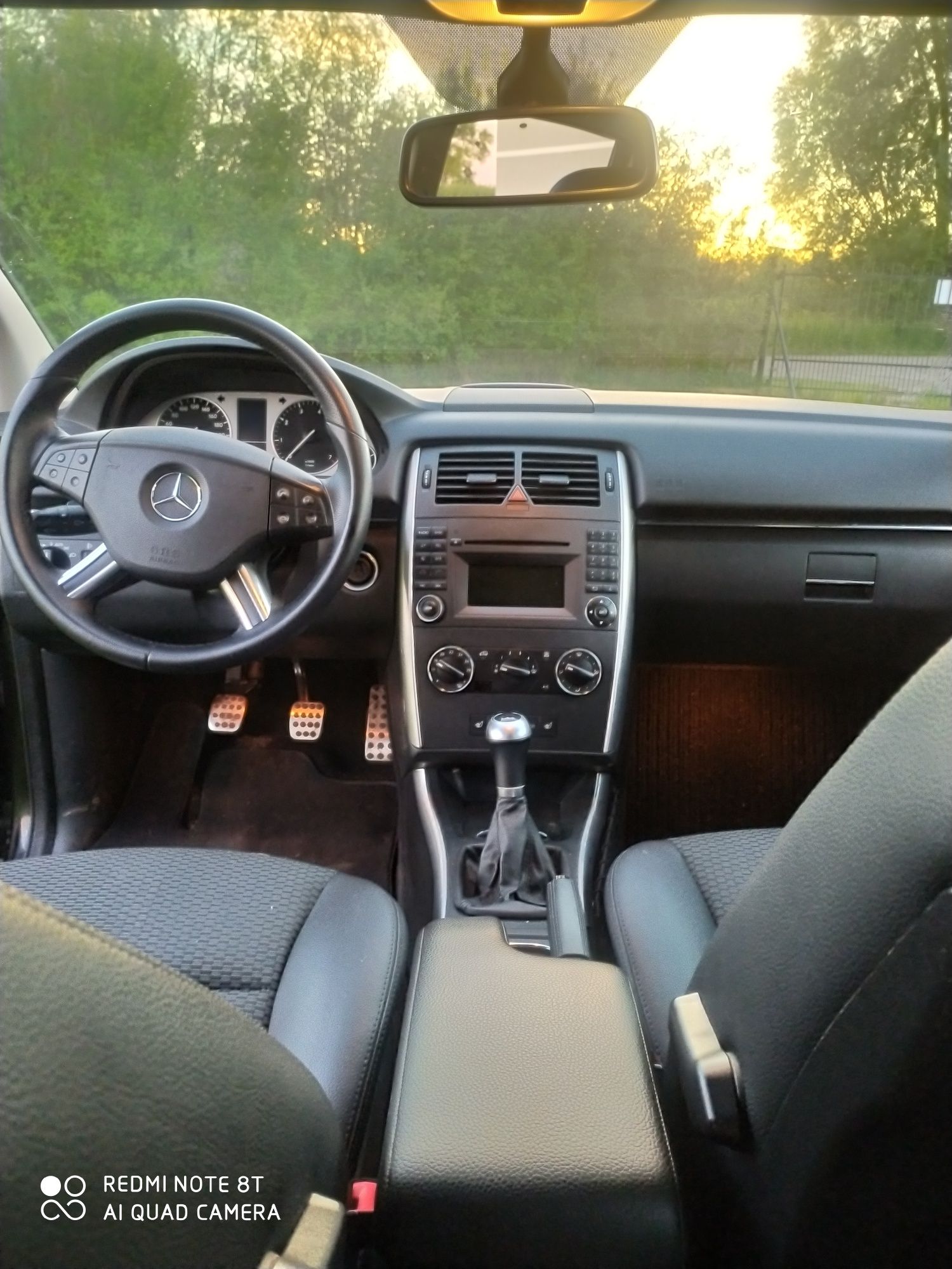 Mercedes B 180 Blueefficiency Benzyna