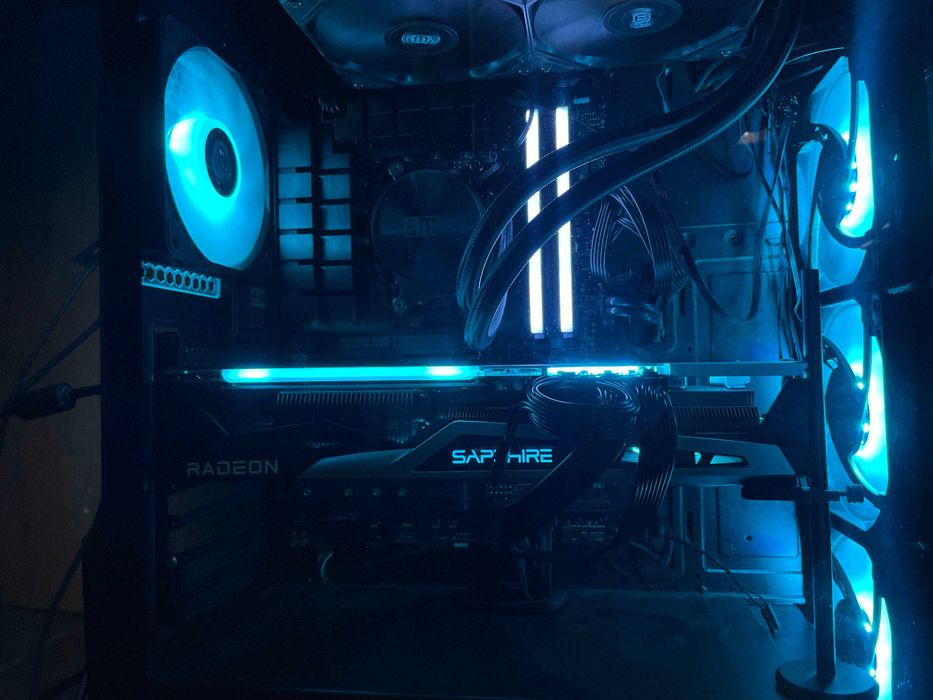 Komputer Gamingowy–Ryzen 5 7500F / RX 6900XT / DDR5 / 2TB NVMe / WiFi