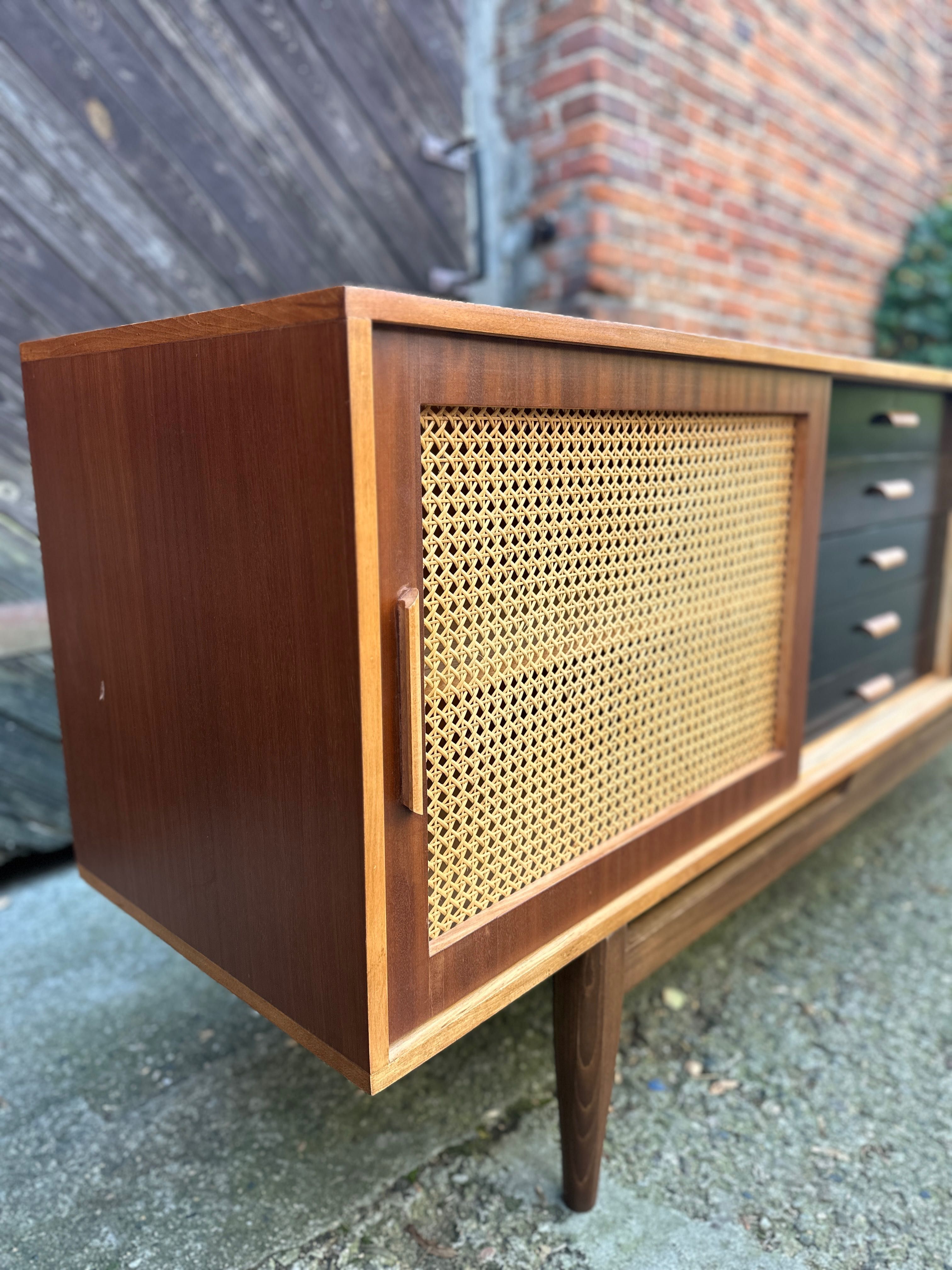 Duńska szafka / kredens / komoda / sideboard klasyczny tekowy