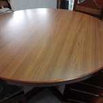 Mesa em mogno excelente estado