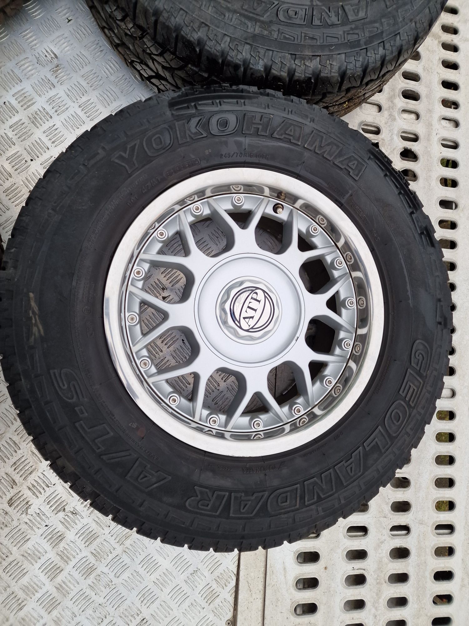 5x127 JEEP #  245/70 16" # YOKOHAMA A/T