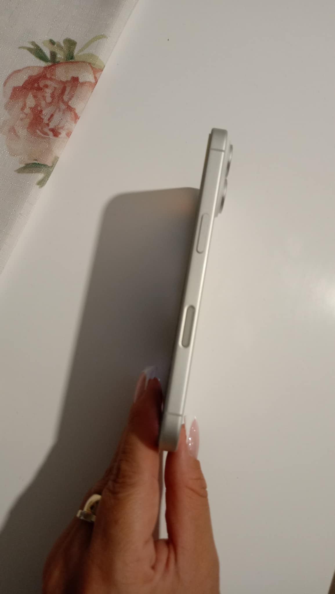 iPhone 16 256gb, biały