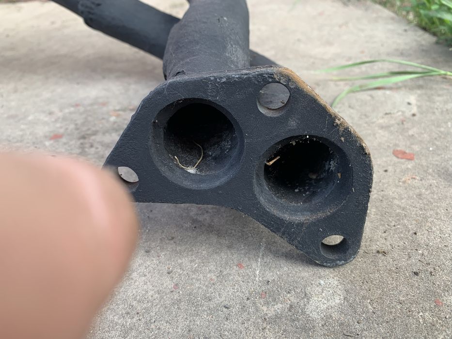 Штани, впускна труба вихлопної системи на Volvo 340-360