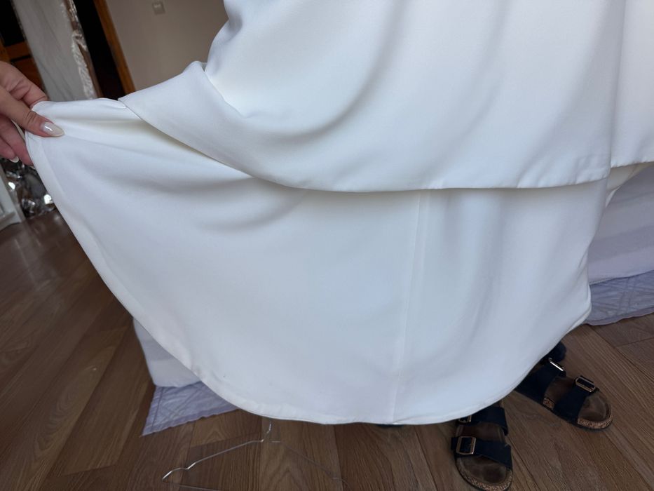 Suknia ślubna, dopasowana, minimalistyczna, Avenue 22