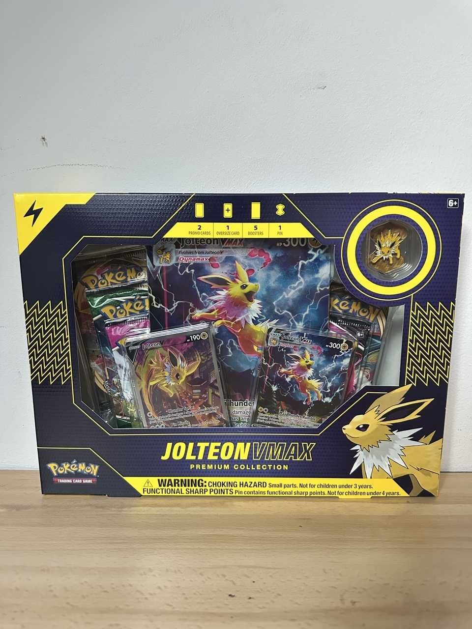 Pokemon TCG Jolteon VMAX Premium Collection