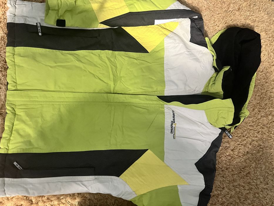 Продаю лижний костюм