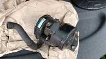 A0001404185 Насос продувки катализатора SMART FORTWO 450 0009521v001