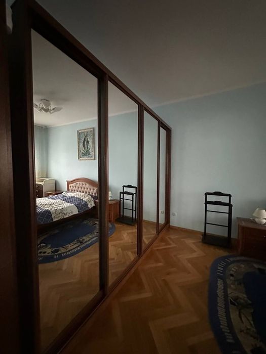 Продаж особняка в центрі міста