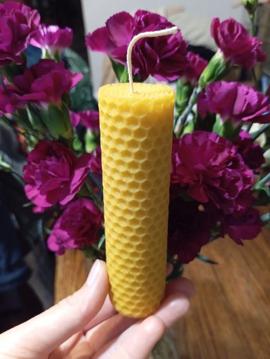 Świeca z wosku pszczelego