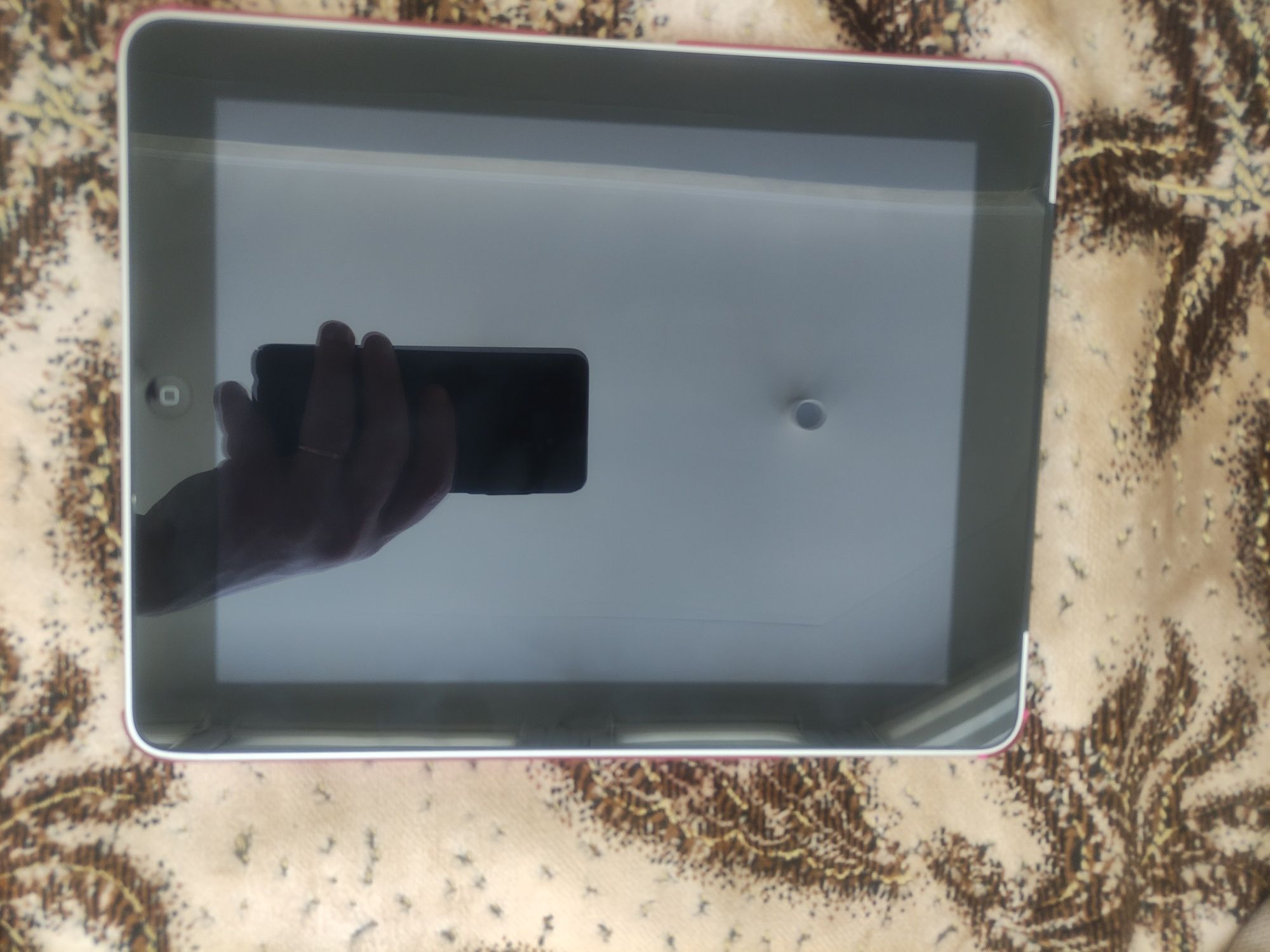 iPad А1337 з чехлом