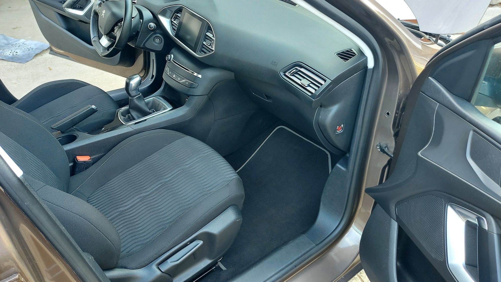 Peugeot 308 Klima, navi, ładnie utrzymany